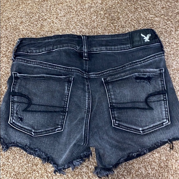 High waisted black distressed denim shorts - Picture 2 of 3